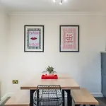 Artist Abode In * York